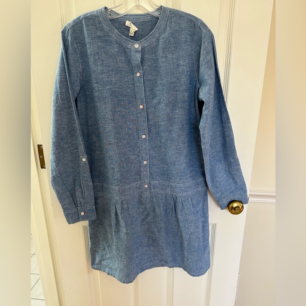 Soft Joie Chambray drop-waisted dress. Long sleeved and buttons down front.